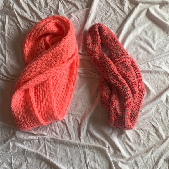 Loop scarf - Picture 1 of 1